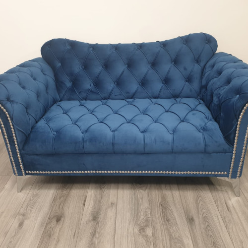 Upholstered buttoned seat Chesterfield Curved back Sofa 
